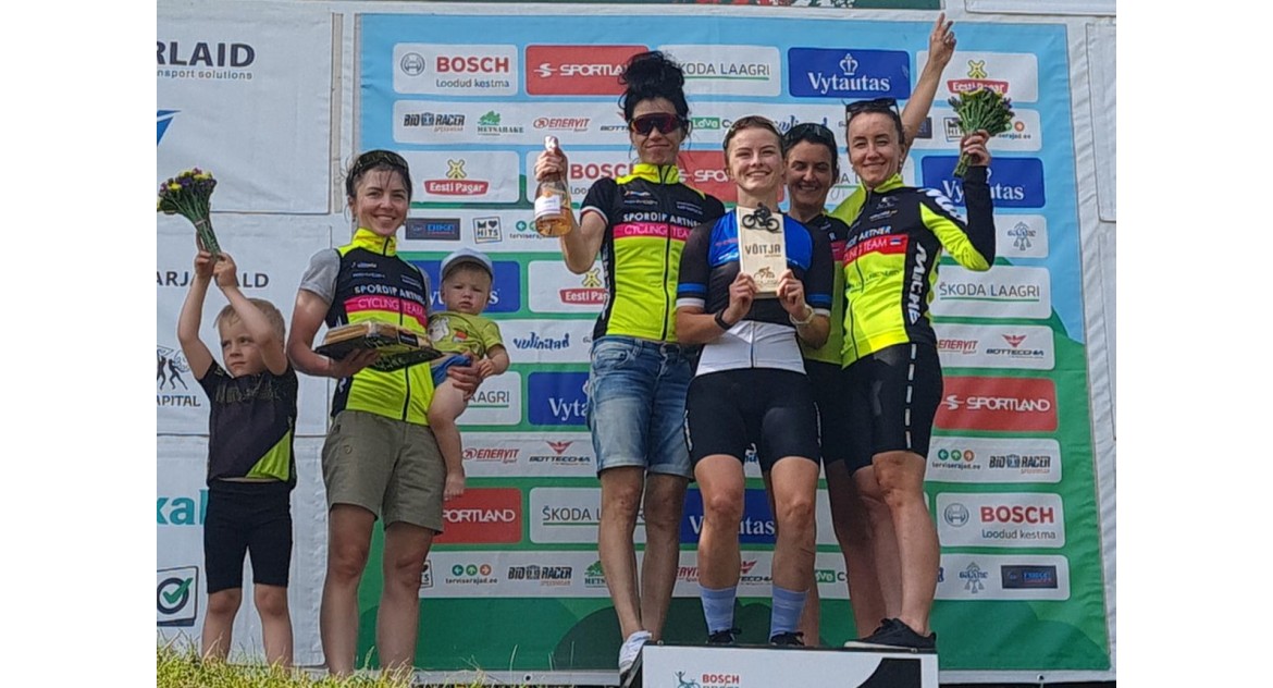 Spordipartner Racing Girls kindlustas Bosch Eesti Maastikurattasarja liidrikohta
